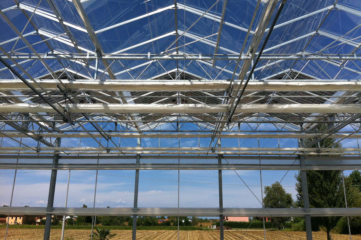 The application of galvanized wire in constructing greenhouses